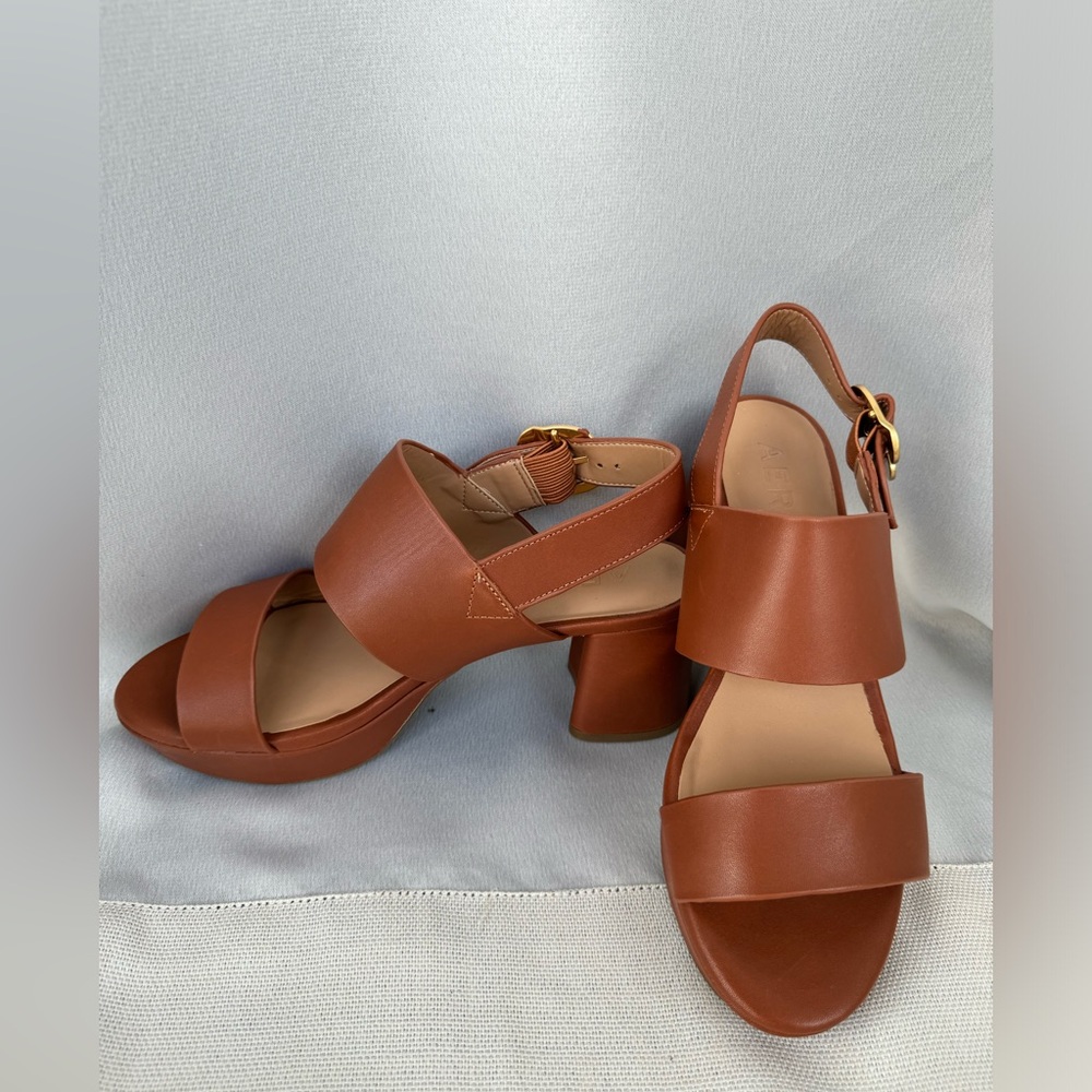 Aerosoles camera size 8